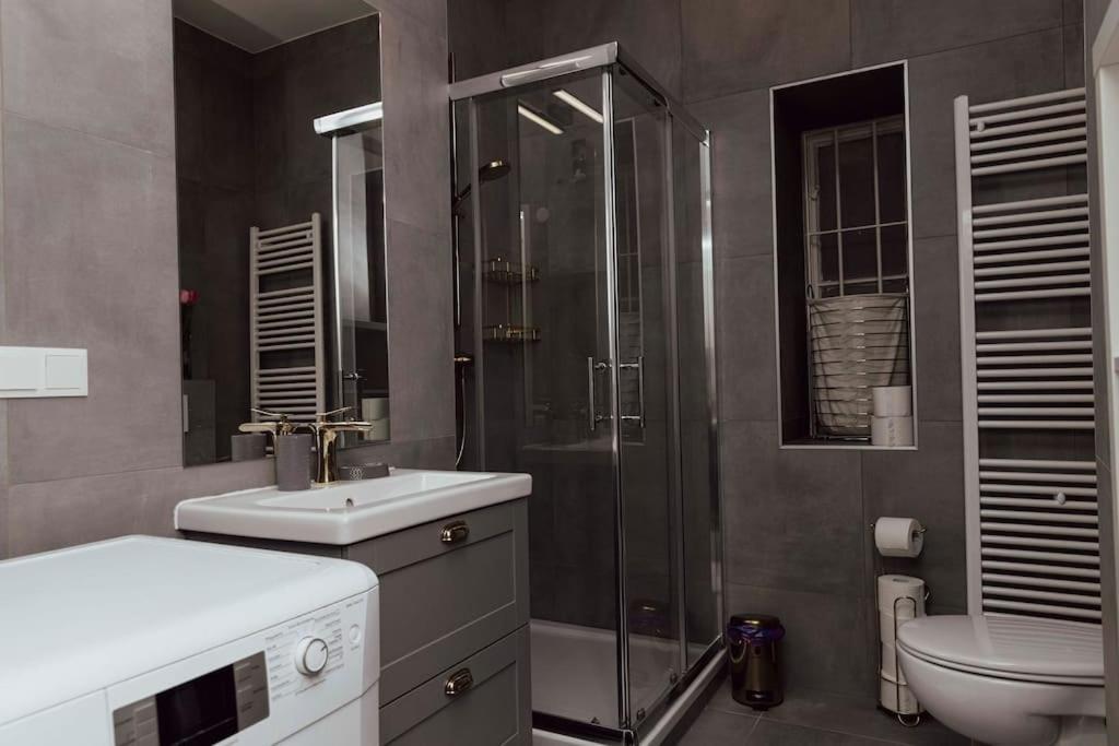 Modern Stylish Comfortable 2 Bedroom Apartment Vienna Exterior photo